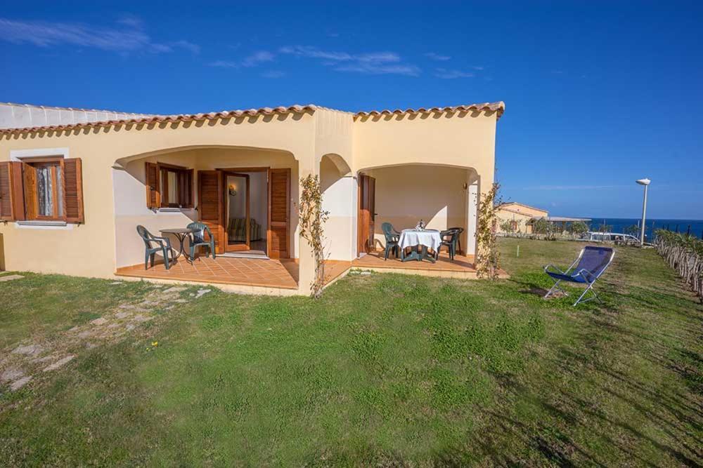 טנאונלה Residence Baia Sant Anna Con Piscina מראה חיצוני תמונה