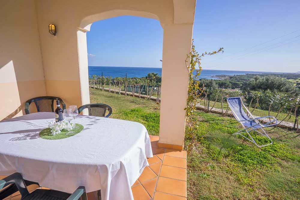 טנאונלה Residence Baia Sant Anna Con Piscina מראה חיצוני תמונה