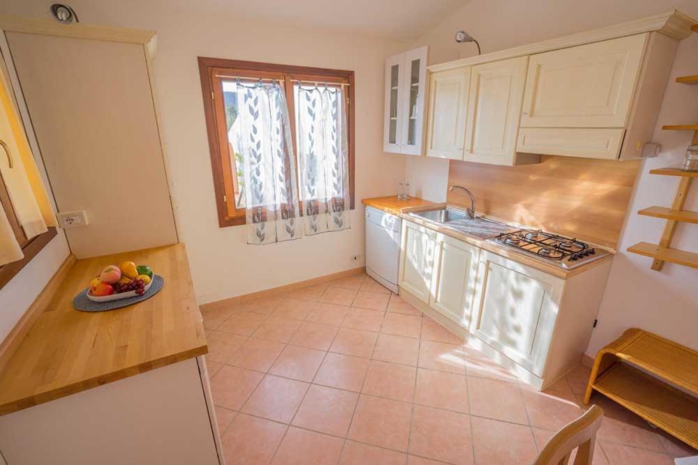 טנאונלה Residence Baia Sant Anna Con Piscina מראה חיצוני תמונה
