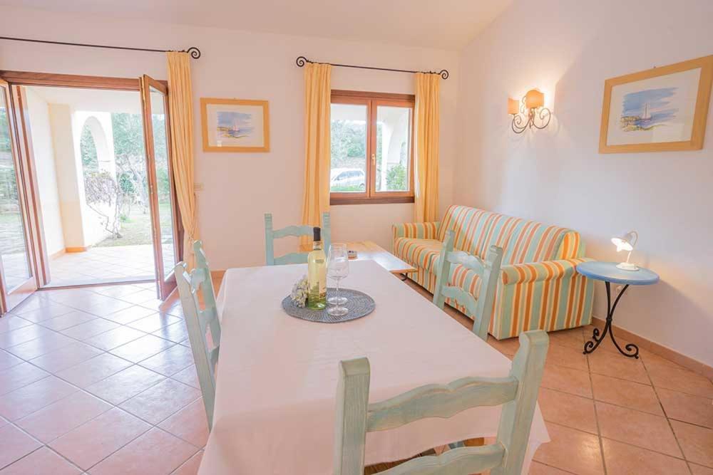 טנאונלה Residence Baia Sant Anna Con Piscina מראה חיצוני תמונה