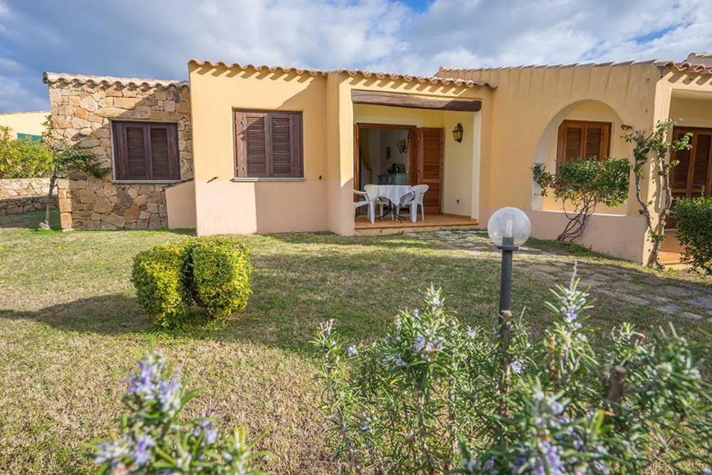 טנאונלה Residence Baia Sant Anna Con Piscina מראה חיצוני תמונה