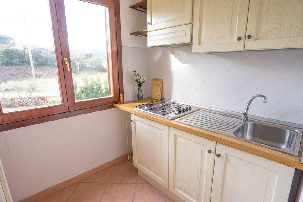 טנאונלה Residence Baia Sant Anna Con Piscina מראה חיצוני תמונה
